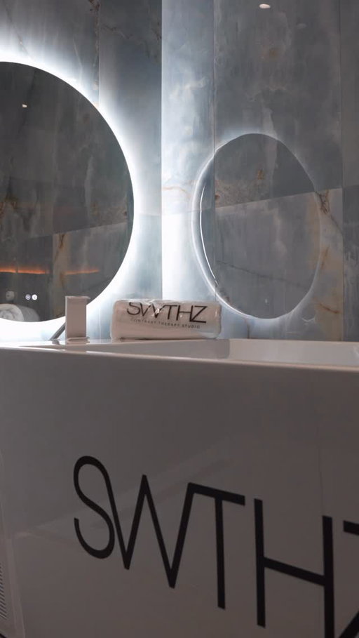 Do you want the Houz tour?

@kendalltoole takes you inside her personal SWTHZ routine.