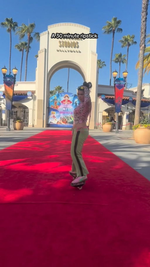 My favorite (skate-able) LA neighborhood spots that have made me the woman I am today AKA my lore-tour @tripadvisor #sponsored #tripadvisorpartner