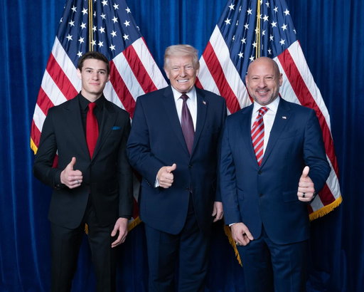 It was an honor to meet President Donald Trump. 🇺🇸