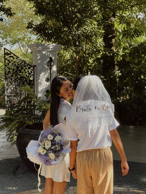 Thank you our GGTs (Girls Gays Theys) for the sweetest surprise 🥹😭🤍 I can’t believe you pulled this off i had no idea hahaahha?? We feel so loved, so so grateful 💗😭🤍💍 Swipe to slide 3 for the white van moment 💀 One second there I really thought Deng was taking me to a SECOND LOCATION