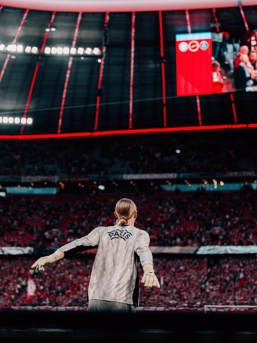 One step left to the trophy. See you in Budapest Champions League. 🔥

Plus qu’une étape avant le trophée. Rendez-vous à Budapest Ligue des Champions.🔥

Остался один шаг до трофея. Увидимся в Будапеште, Лига Чемпионов.🔥