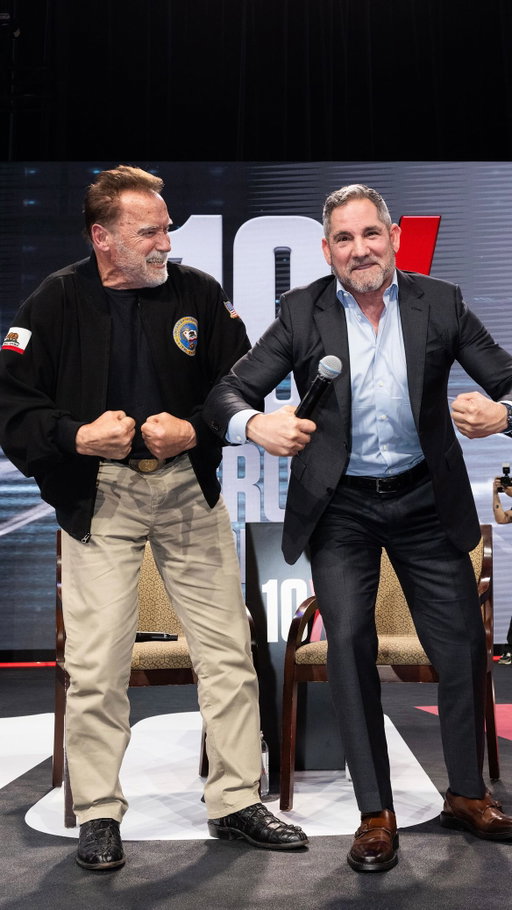 I don’t believe that most people hate their jobs, I believe they hate not having goals big enough to make the job worth it.

@schwarzenegger