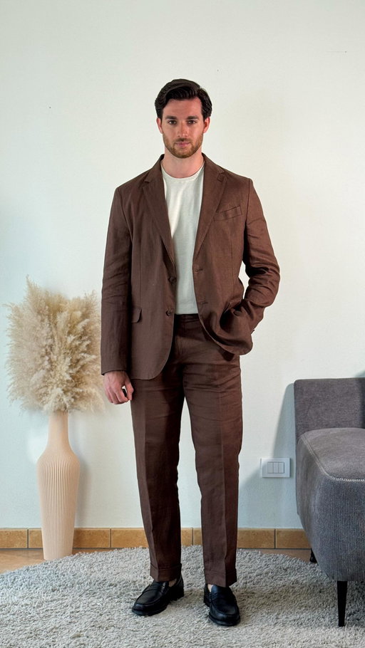 Tell me a good reason to hate this look🐻
 
Office Outfit - Episode 19 👨‍💼
 
#officeoutfit #springoutfitideas #mensuit