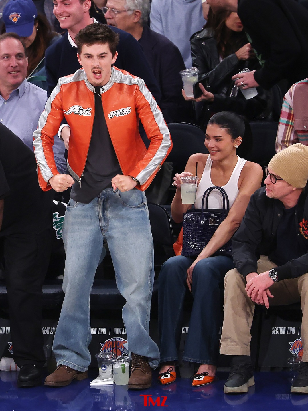 Timothée Chalamet, Kylie Jenner, Ben Stiller, Spike Lee, and more look on during Game Two of the NBA Eastern Conference Playoffs between the New York Knicks and the Philadelphia 76ers at MSG 🏀🏆

📸: Getty