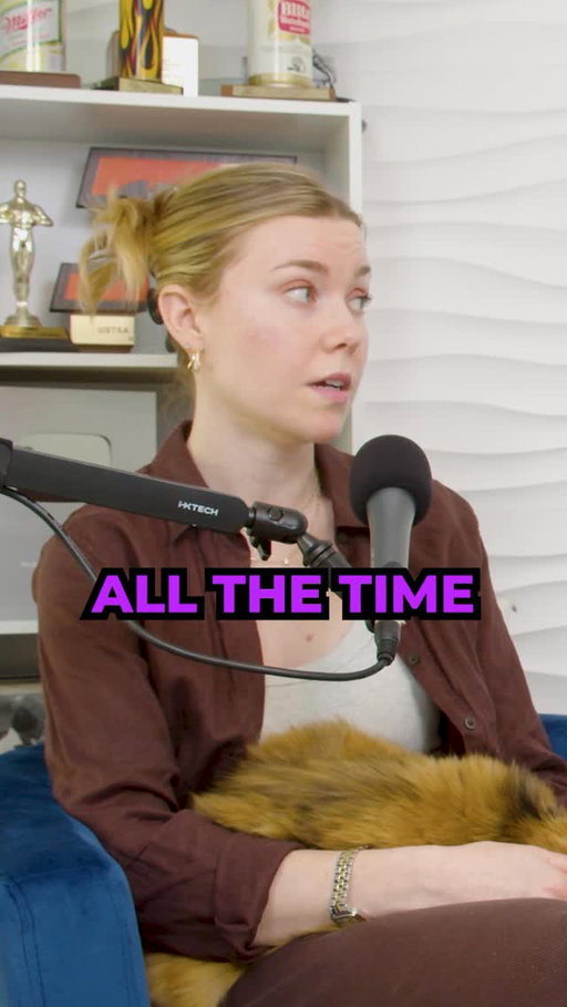 New episodes of Pretend Problems Podcast with @kelseycookcomedy every Wednesday. Link to this full episode in my stories...