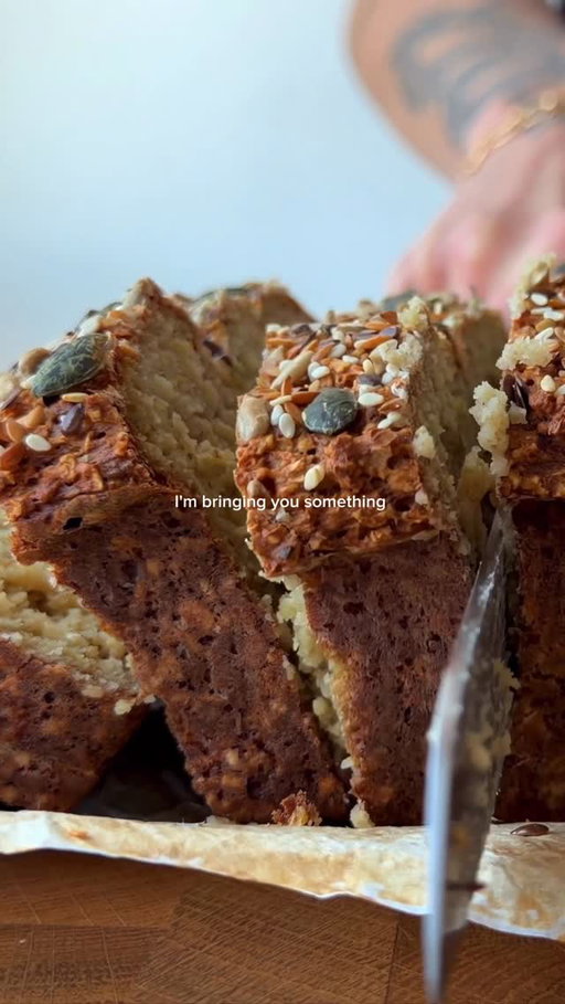 PORRIDGE BREAD

If you’ve never heard of this before, allow me to introduce you! I used to think my mum was crazy for eating this back in the day, but now I completely love it 😂. Such a good thing to meal prep for the week and you can go crazy with the toppings. Smoked salmon, cream cheese & cucumber also slaps.

▫️400g (GF*) rolled oats
▫️2 tsp bicarbonate of soda
▫️½ tsp fine salt
▫️500g thick skyr or Greek yoghurt
▫️220ml milk
▫️1 egg, beaten
▫️Mixed seeds, to top

1. Preheat the oven to 200°C fan and grease and line a 2lb loaf tin.
2. Add the oats, bicarbonate of soda and salt to a large bowl and mix together.
3. Add the yoghurt, milk and egg, then mix really well until fully combined.
4. Tip into the loaf tin, pack down and smooth the top with the back of a spoon and score a line down the middle with a knife. Scatter over the seeds and gently press them in with your hands.
5. Bake for 45 minutes, leave to cool for 5 minutes, then carefully remove from the tin (paper still on) and place directly onto the oven shelf for a final 5 minutes to crisp up the crust.
Store wrapped up in the fridge for up to a week. 
ENJOY!

#porridgebread #highproteinmeals #healthyrecipes #glutenfreerecipe
