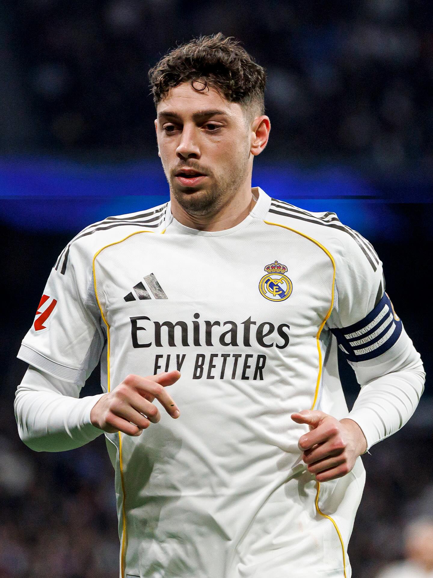 PARTE MÉDICO 
Tras las pruebas realizadas hoy a nuestro jugador Fede Valverde por los Servicios Médicos del Real Madrid se le ha diagnosticado un traumatismo craneoencefálico. 
Valverde se encuentra en su domicilio en buen estado y deberá permanecer en reposo entre 10 y 14 días, tal como marcan los protocolos médicos para este diagnóstico.
-
After the tests carried out today on our player Fede Valverde by the Real Madrid Medical Services, he has been diagnosed with a cranioencephalic trauma. 
Valverde is at home in good condition and will need to rest for 10 to 14 days, as indicated by medical protocols for this diagnosis.
#RealMadrid