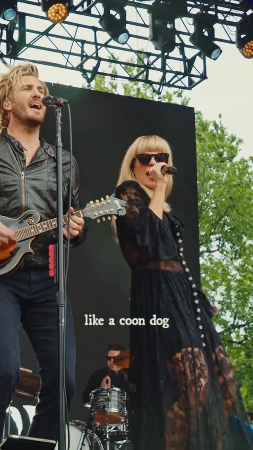 This song keeps comin up everytime i scroll...yall should we all just keep singing it forever?!?! xoxo mother 

#thebandperry #countrymusic #youlie