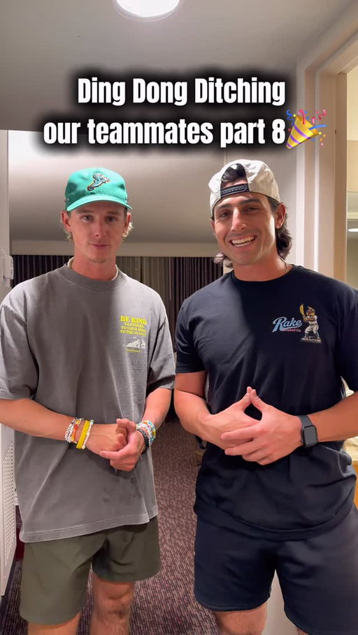 Part 8🎉 Ding Dong Ditch Kings are back😎 
.
.
#dingdongditch #pranks #teammates #funny #bananaball