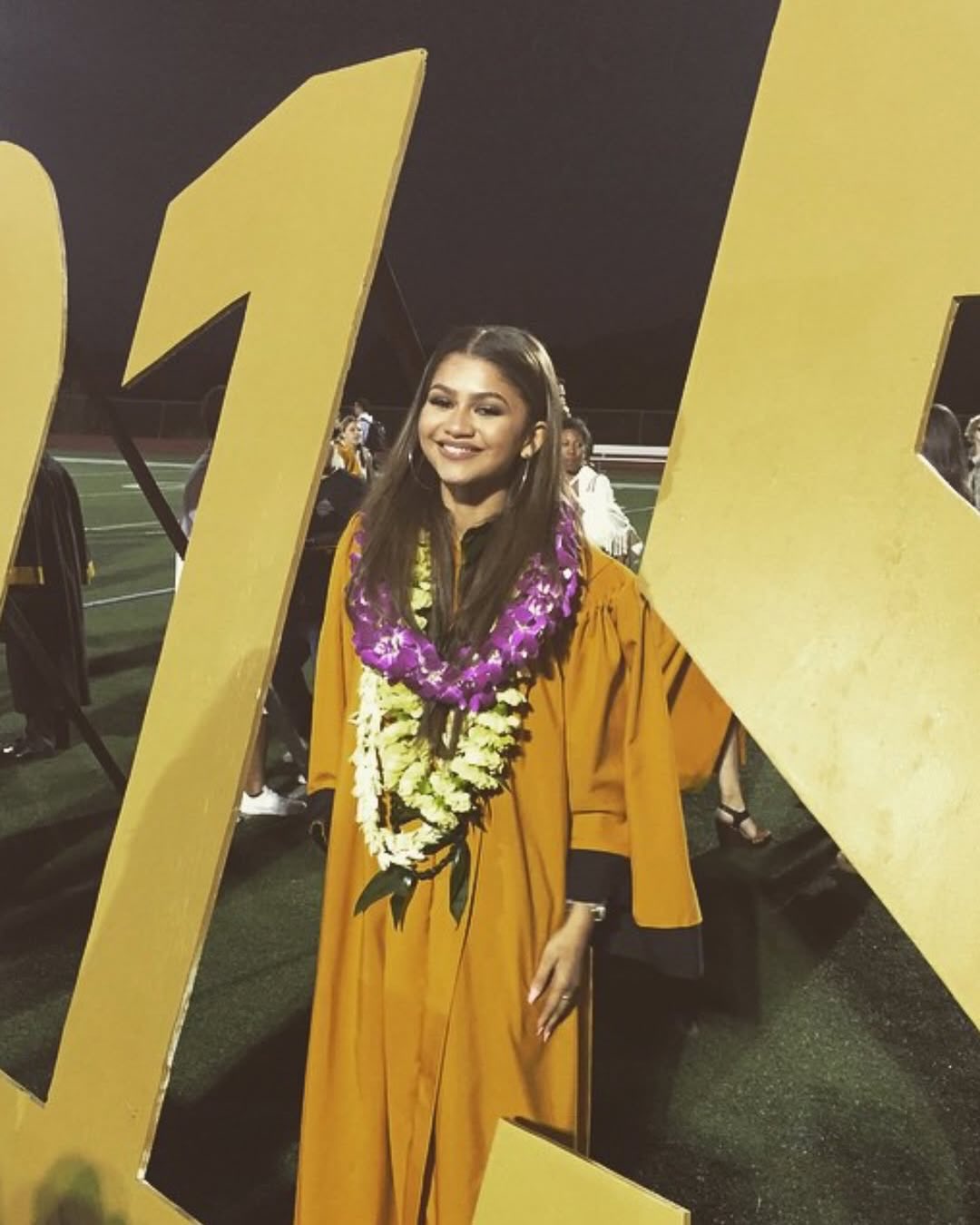 It’s officially graduation szn 🎓

Big congrats to the class of 2026 🥳

[📸: GETTY, Kai Cenat, Zendaya, Kylie Jenner ]