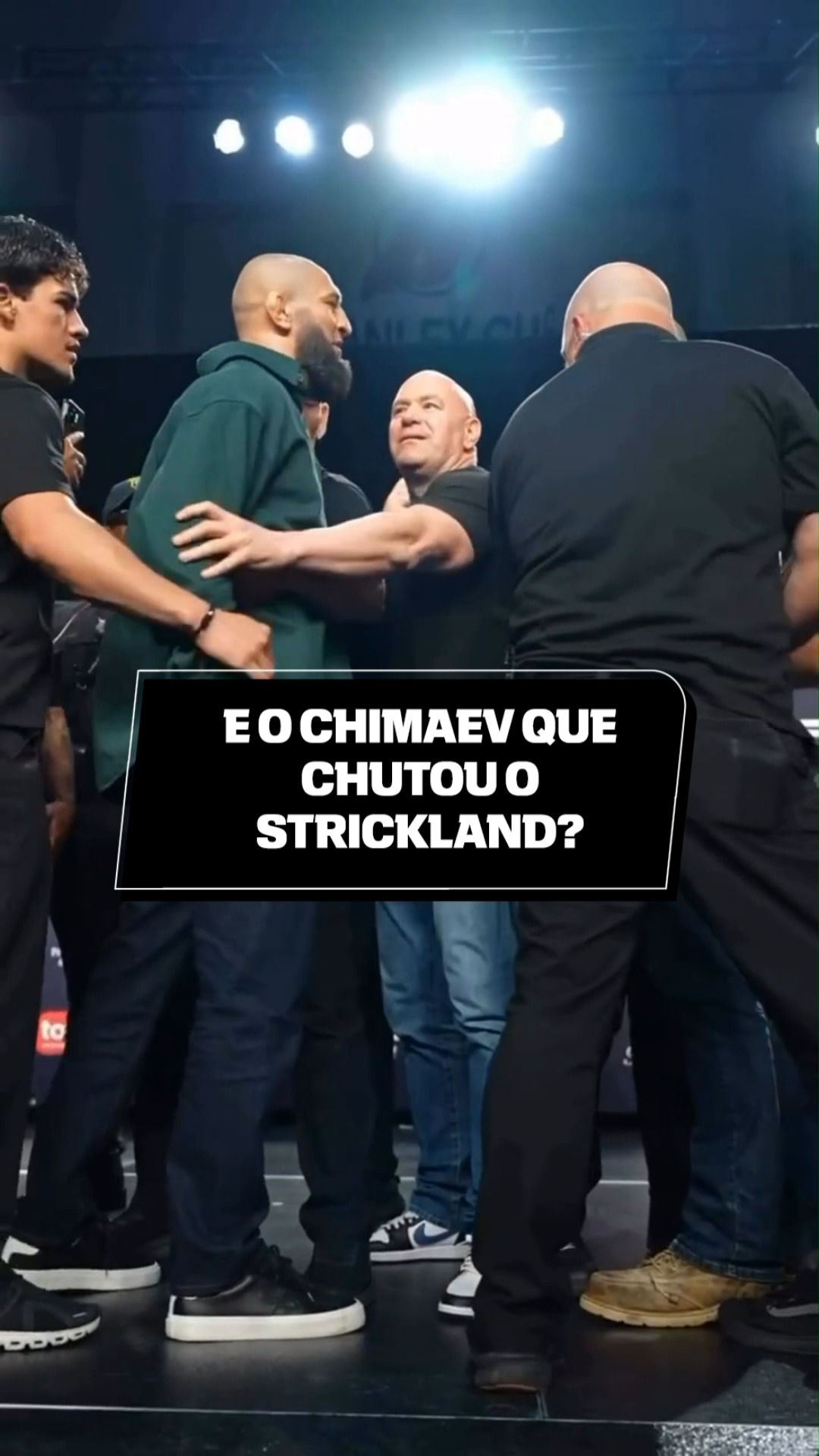 A ENCARADA ENTRE CHIMAEV E STRICKLAND PEGOU FOGO! 🔥 Rivais no evento principal do UFC 328, Khamzat Chimaev e Sean Strickland protagonizaram uma encara MUITO QUENTE, com direito à chute! Nas últimas semanas, os lutadores não pouparam xingamentos e críticas. QUEM LEVA?

📹 via espnmma

#ESPNKnockOut