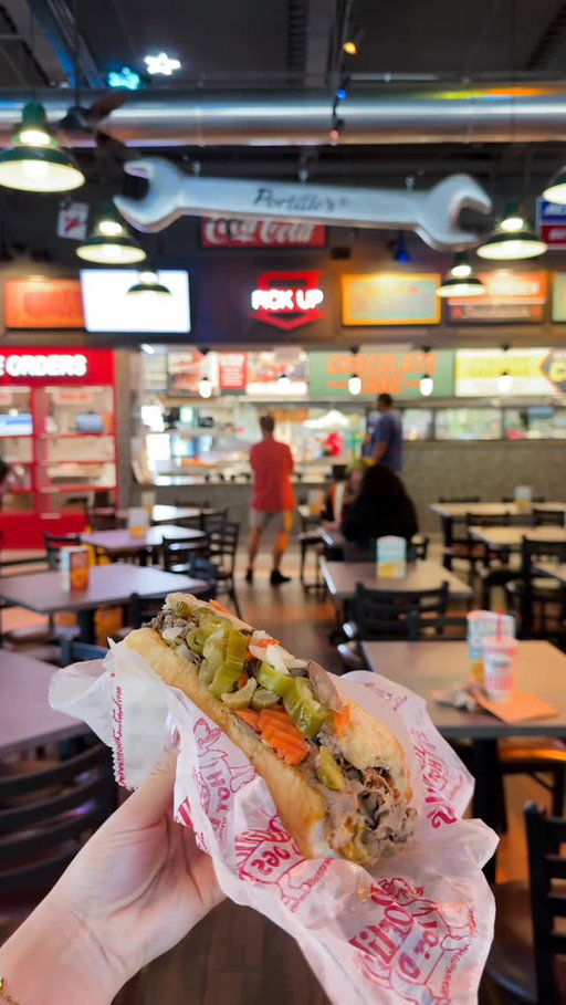 Portillo’s is not messing around this month…I tried the Hot & Saucy Italian Beef and wow🌶️🔥 This sandwich is SO good. Make sure you stop by before May 31 and get your own!!

#italianbeefmonth