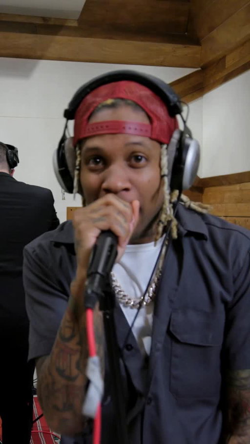 Lil Durk’s legendary “No Auto Durk” Trap Symphony dropped 6 years ago today 🎻

•

#lildurk #trapsymphony #audiomack