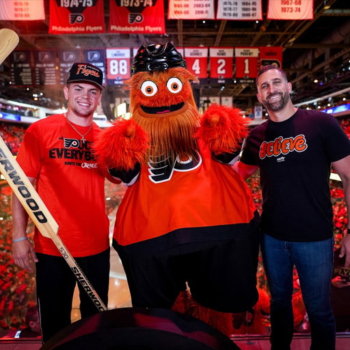 Ignited in South Philly thanks to Coach Sirianni and COOOOOOP! 

#IgniteTheOrange | @philadelphiaeagles