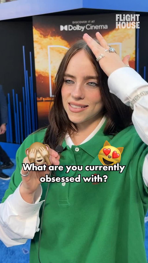 What is @billieeilish currently obsessed with? 🤭💙 @hitmehardandsoftmovie 
.
.
.
#billieeilishedit #billieeilish #hitmehardandsoftthetour #hitmehardandsoftmovie #jamescameron