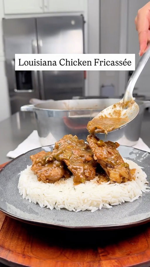 Being from New Orleans, I be cooking day and night. 

✨ Which one of these would you try?

✨ These recipes can be found in my cookbook on my website in my bio.

#risascuisine #louisiana #neworleans