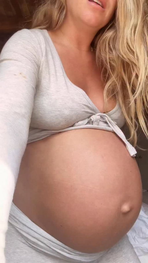 38 weeks and 1 day - but who’s counting? 😂 
SOON A GOT A BABY IN MY ARMS CAN’T BELIEVE IT.
