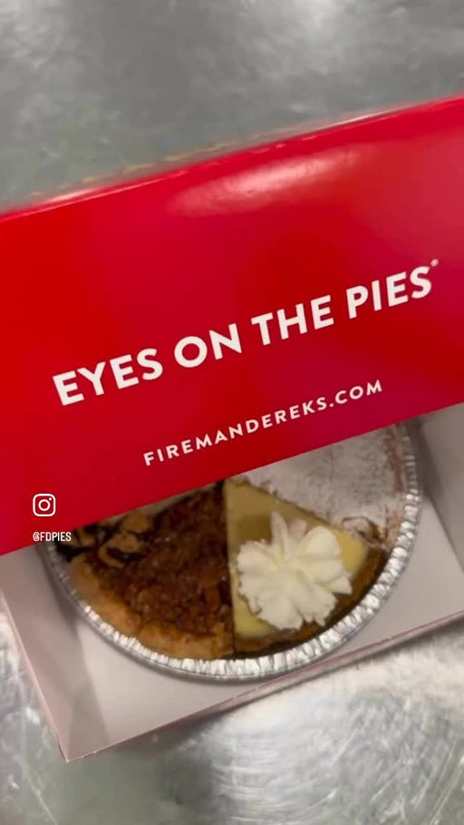 When you can’t decide which flavor to get Mom, you bring her six different ones 🥰
Treat your mama to something sweet this weekend — because every mom deserves dessert. 💕