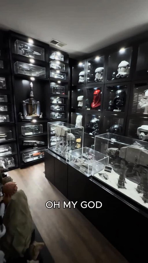 If you don’t have a secret door leading to your collection, what are you doing?

#starwars #starwarscollector #showmeyourgoodies