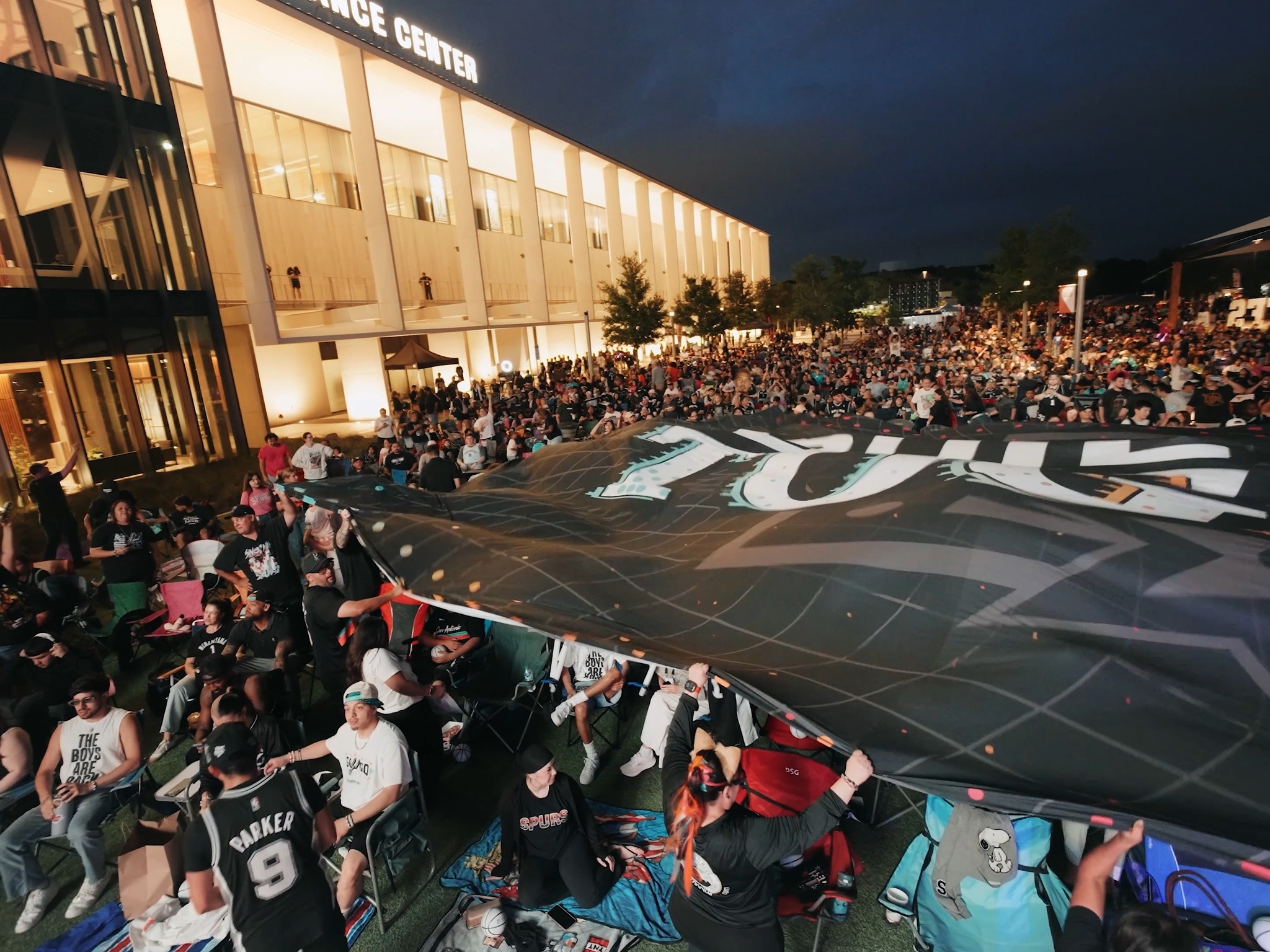 Spurs family WAS OUTSIDE 🖤🤍🏀

The energy, the crowd, the vibes… unmatched 🔥

Playoffs presented by @ledger