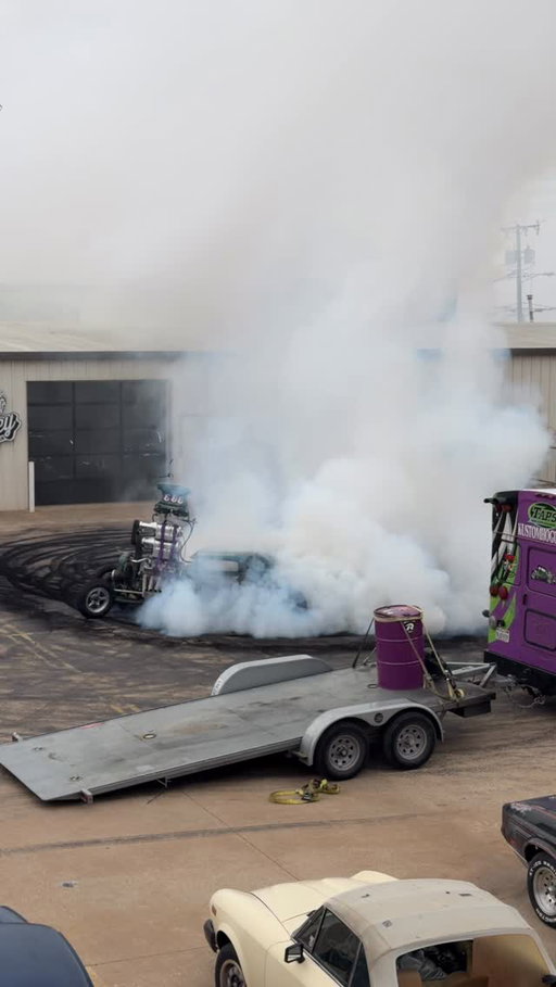 “LO BLO” DOUBLE supercharged Five Window Coupe is an absolute MONSTER, and @kustomhogue805 is a BEAST behind the wheel 🔥 Thanks again for stopping by the shop! #gasmonkeygarage #gasmonkey #burnouts