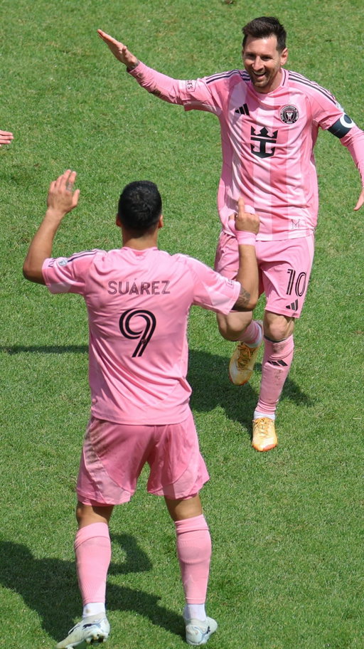 @rodridepaul, @leomessi and @luissuarez9 link up for an @intermiamicf goal. 🤝