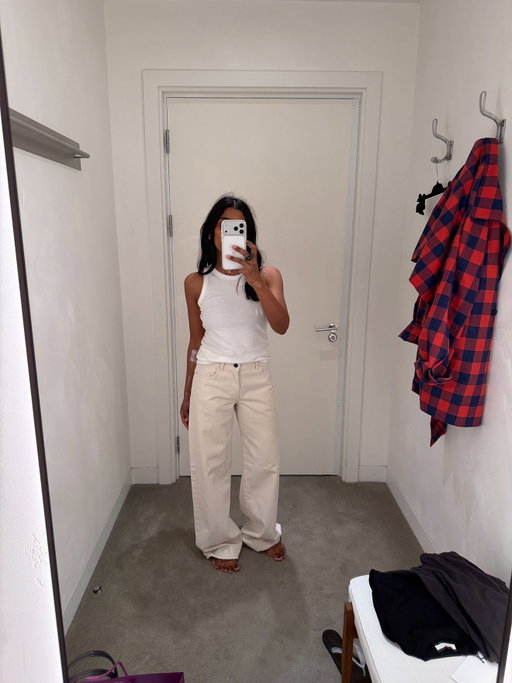 THE EGLITTA IS THE COOLEST SHAPE OUT THERE! Low rise (mid on me) fitted on the hips, skimming on the thighs, wide on the leg. Fell for the cord version last year and now out in denim - ecru for high summer. Currently at their in house tailors (complimentary which was a relief)