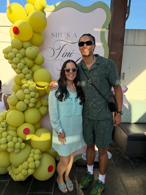 Happy birthday to the queen! Momma, I love you so much! Words can’t express how much I love you! I could go on and on all day about how much you mean to me! Thank you for being the super-mom you are! You deserve everything in this world! I love you soooo much!😘😘