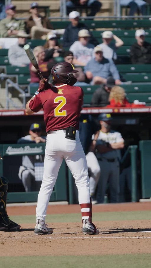 That one’s outta here 😮‍💨

Easton Richter with a bomb for @mngopherbaseball 💣