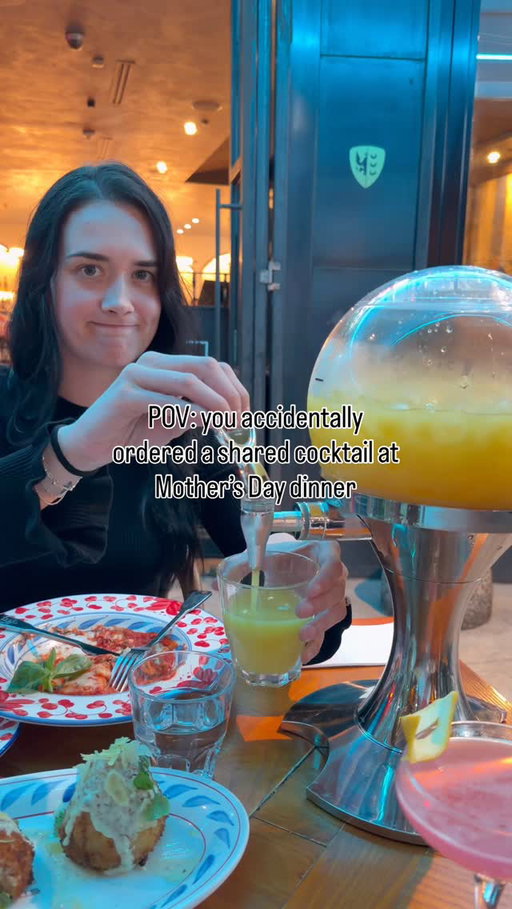 Bad day to not be a drinker… 🫠😅 that was an expensive mistake 🤦🏻‍♀️😭 @jaclyngee_ @crinitis #fail #dinner #drink #mumsoftiktok