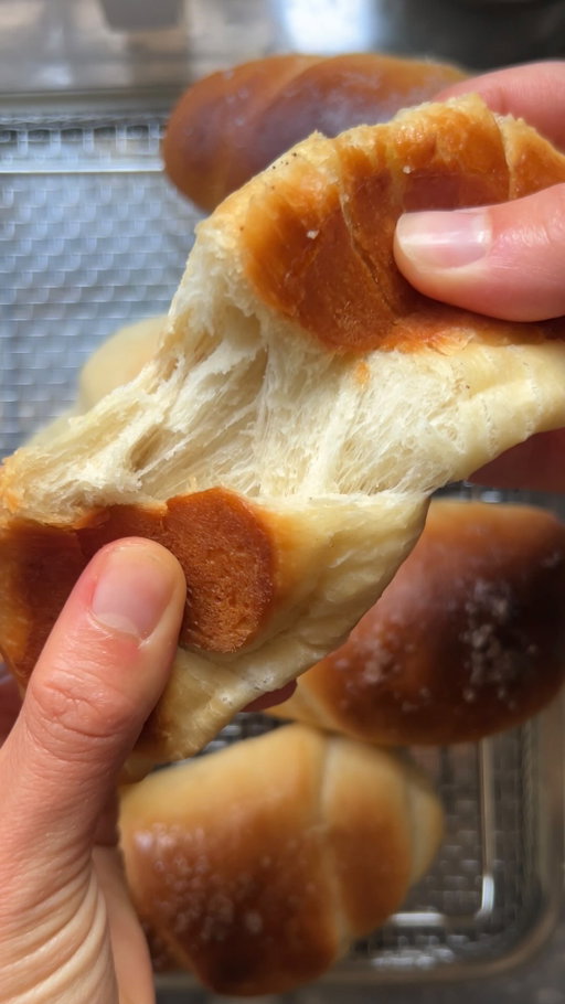 Live and direct from millies bakery: shio pan! Crispy, crunchy, buttery and moreish. Recipe on the site.