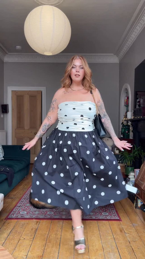 Testing, testing, 1, 2, 3!! 🚨 
Purchased a few occasion wear dresses from @simplybeuk to try them so you don’t have to! Wedding season is upon us & the options for us plus size girlies is kinda limited 😒💒 
Some hits & some misses! 😅
Went for a few different styles so they would cover more formal weddings & more relaxed/casual ones too. 
What do we think?! Any favourites?!
And what brand should I try next? 
I’ll post links to my stories 🔗 

#weddingguest #plussizetryon #plussizefashion