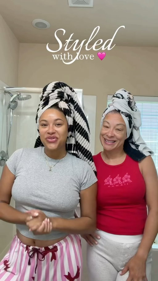 Our ideal Mother’s Day morning looks exactly like this. 🤩 

Happy Mother’s Day to all the incredible moms out there. You inspire us each and every day. 🩷

What are your plans for the day? @nayaloyden’s getting ready with her mom using the Remington® Botanicals™ Collection and we’re obsessed! 

#RemingtonHair #MothersDay