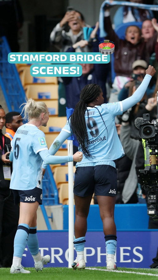 Scenes at Stamford Bridge! 🤯

Bunny Shaw equalises for @mancitywomen in added time!