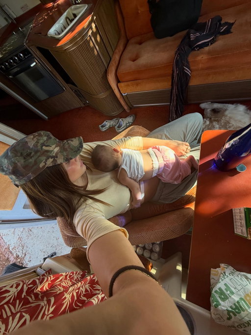This year I see moms in such a different light I praise you all. 
 9 months in what a ride the most beautiful blessing to experience 🫀 and to my love thanks for making me a mamaaaaaa