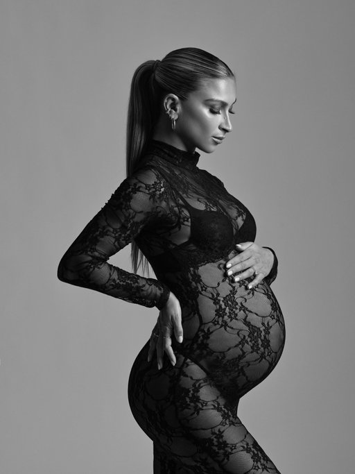 Motherhood didn’t pause my story, it transformed it. Thank you for pushing me to be the best version of myself, for allowing me to still chase and achieve my dreams, and for being with me every step of the way. You are my everything Kiki. I hope I make you proud. Thank for making me a mama and for choosing me. I love you🤍  #happymothersday
