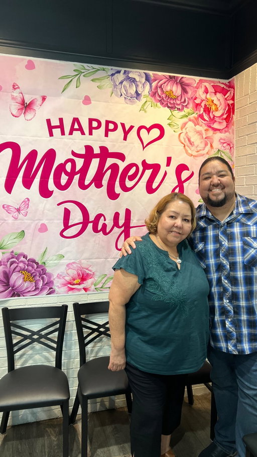 Feliz día de las madres a todos los papás!