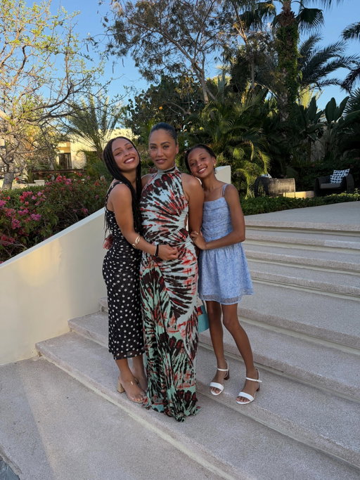 Blessed to see so many definitions of Motherhood. Wouldn’t be who we are without you. @ayeshacurry  @sacurry22 @jamaicanglamma 🙌🏽