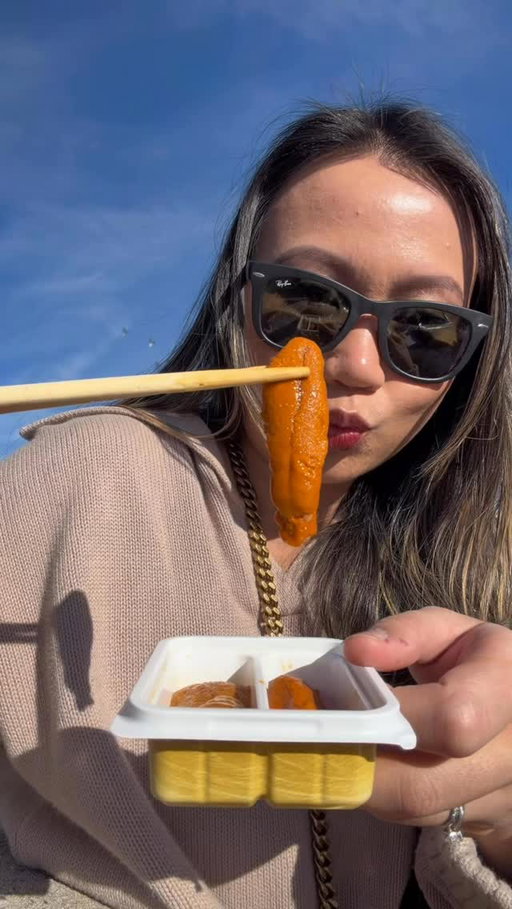 Uni-d out @farahjeats 

First trip just the two of us to celebrate barely “graduating” from two (kids) under two.

📍 Santa Barbara Shellfish Company
📍 Santa Barbara Fish Market

#foodie #seafood