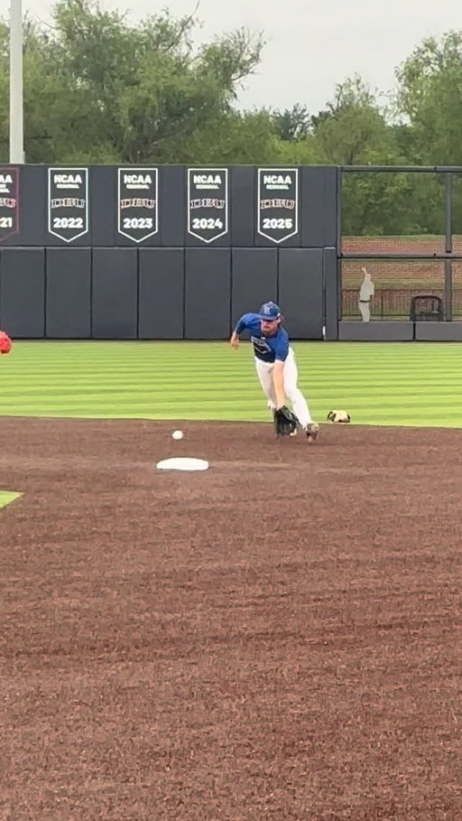 @latechbsb infield keeping it athletic 👌

@rawlingssg | #TeamRawlings
