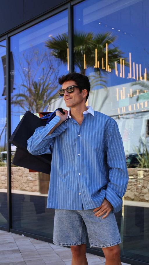 Dos días en Ibiza que se me han quedado muy cortos 🤍

Descubriendo @IBIZAGallery_thesite, un espacio donde todo pasa: desde boutiques increíbles hasta arte, planes improvisados y ese ambiente que solo tiene la isla.

Me encanta porque puedes perderte sin prisa, descubrir cosas nuevas y dejarte llevar…

Y todo dentro de @TheSiteIbiza, literalmente a pie de mar.

De esos sitios a los que siempre apetece volver. 

📷 by @albertoortizrey 

*publi