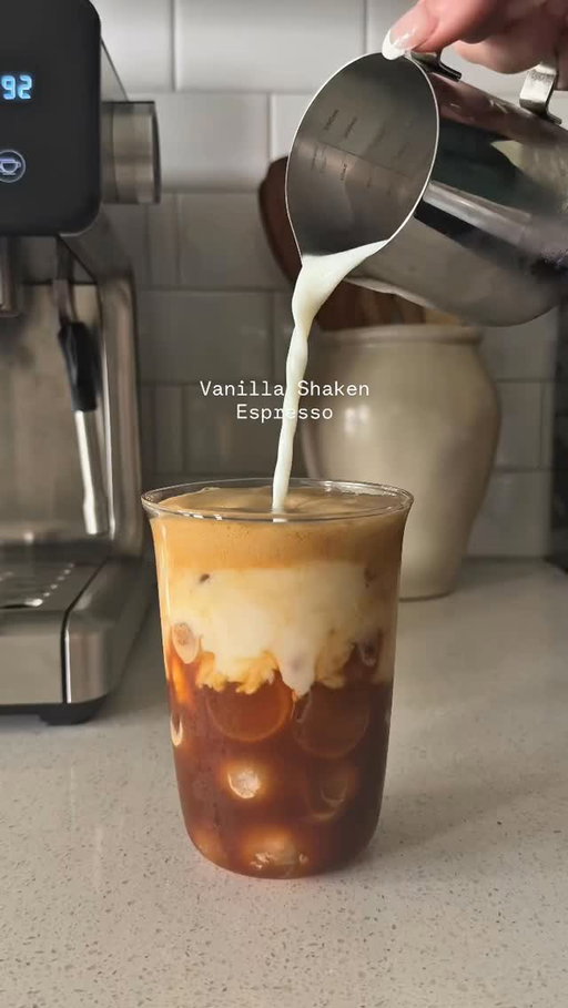 Vanilla shaken espresso made using the new vanilla bean syrup by @lambeverages with 100mg of l-theanine per serving & ZERO SUGAR 🥰🎉 flavor that actually taste good & keeps you focused without all the jitters & crash aftermath! 

Recipe: 

Lam vanilla bean syrup 
Pinch of salt 
Dash cinnamon 
1tbsp maple syrup 
Shake over ice & add milk & more ice 

#coffeetiktok #coffeeathome #lambeverages #shakenespresso