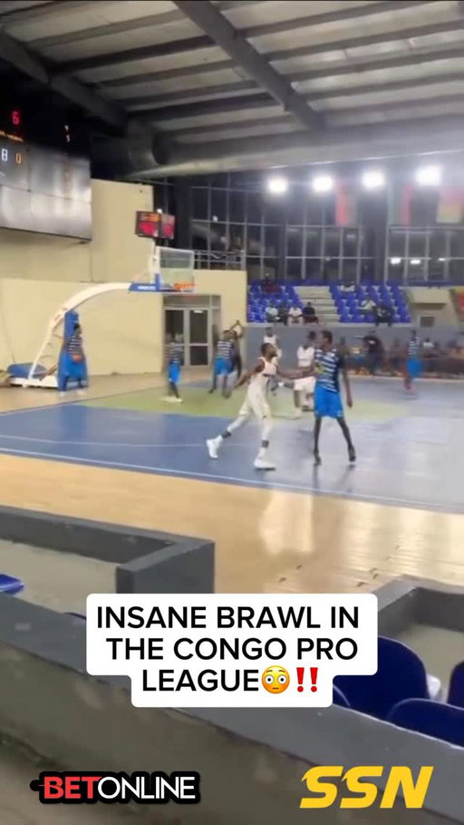 The Congo Pro League Ain’t For The Weak of Heart😮‍💨🙄‼️

Tap in with @betonline_ag all playoffs and WNBA SZN💸

#nba #basketball #fight #explore #explorepage