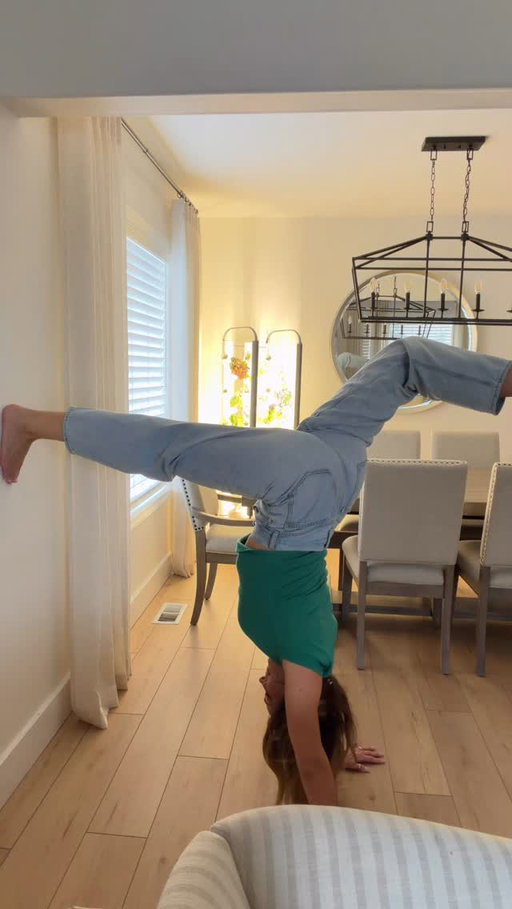 Mamas still got it. 💁🏼‍♀️

Comment “LINK” for the best jeans ever. 

https://go.shopmy.us/p-54404801