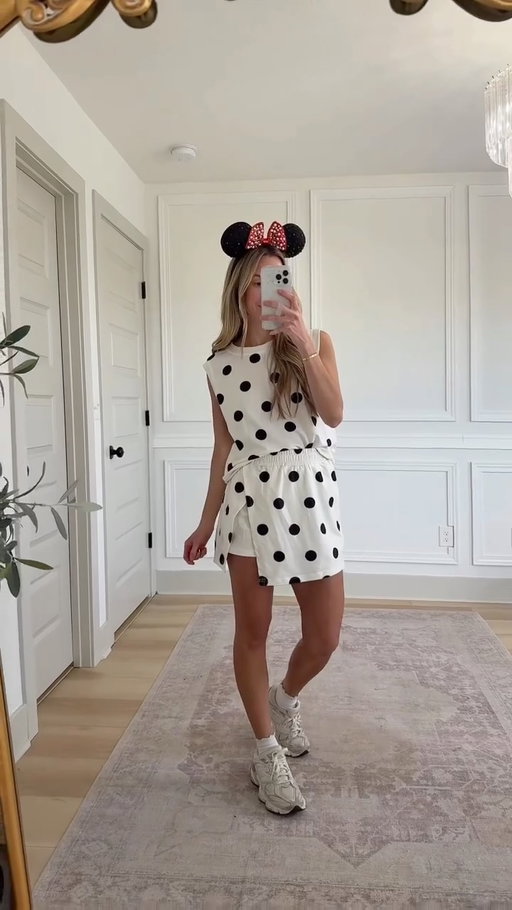 Comment “DISNEY” to shop! I’ll send the info to your DMs ❤️❤️❤️

Must be following me to receive messages! 

#disneyworld #disneyoutfits #disneyparks #amazonfinds #disneyreels