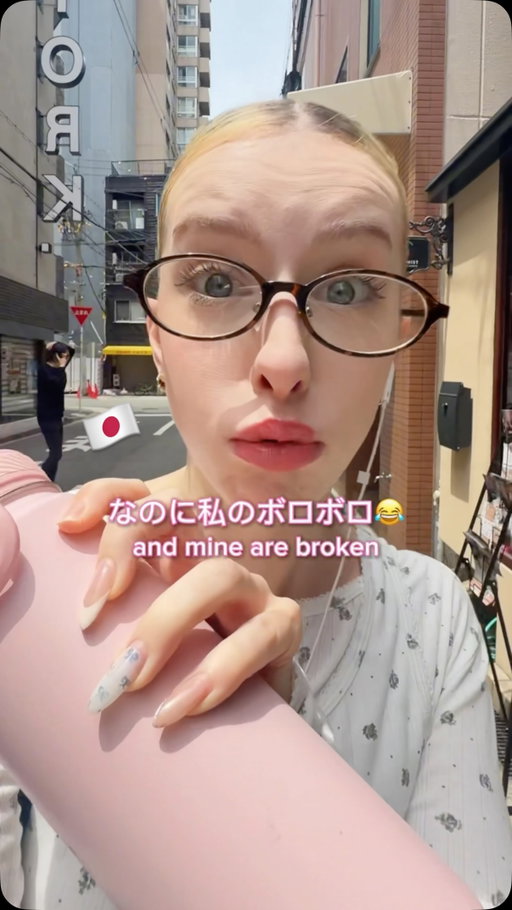 日本の女の子、ネイル綺麗すぎる💅🥹🇯🇵

ボロボロネイル卒業してきました😂🇬🇧
今回ちょっとシンプルめにしてみたんだけどどうかな？👀✨

いつもありがとうございます @harunails.jp 💗
シンプル派？デザイン派？💭