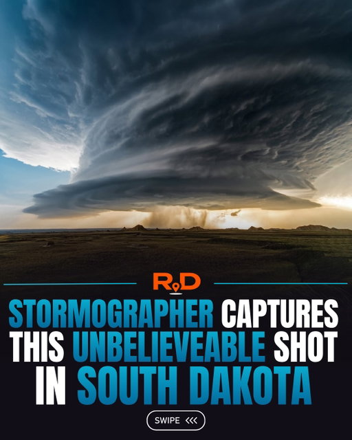 @paigevincent captured one of the most unbelievable photos of this storm in South Dakota. The amount of detail, texture, and lightning packed into a single frame is unreal. This is storm photography at its absolute peak. 🌩️ 

📸: @paigevincent

📍 Badlands National Park, South Dakota, USA 

#storm #stormchasing #unbelieveable
