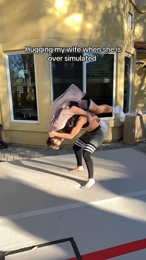Things my husband does when I’m already overstimulated… 
@drewdirksen