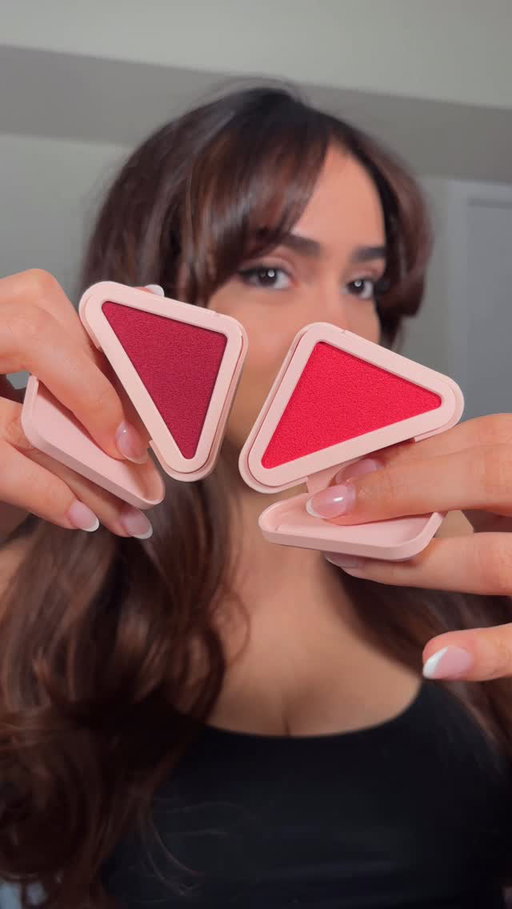 @pradabeauty touch cream-to-powder soft blur blush ‘p75 tulip’ 🌷💗 ¿probamos más tonos?

#pradablush #blush #newmakeup #makeuptryon #beautyreview