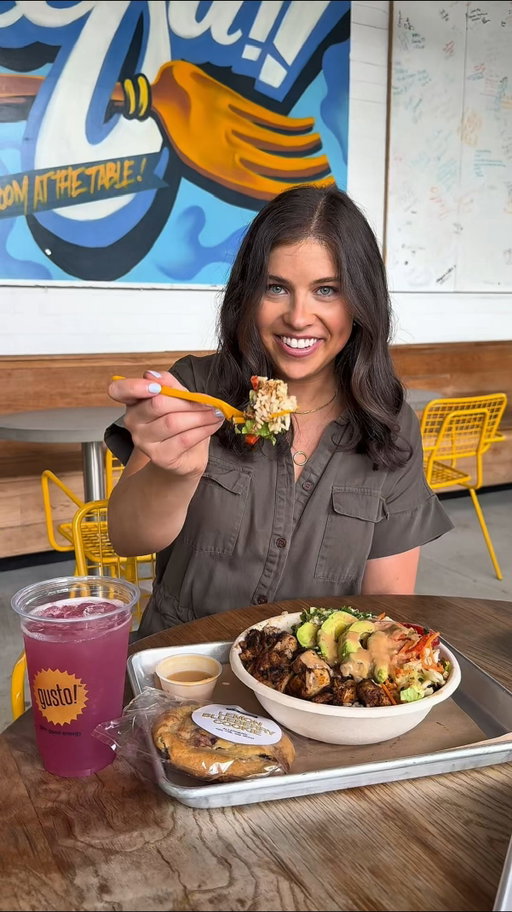 ⭐️🥗🌯 $100 @whatsyourgusto GIFT CARD GIVEAWAY!!!🌯🥗⭐️

TBH I drive-thru, pick up or dine in at @whatsyourgusto at least once a week🥗 @whatsyourgusto makes healthy eating easy with their salads, wraps and bowls - plus they are locally-owned!

gusto! just launched new bowls that are built to be more protein-forward and after trying several of the redesigned bowls I’m happy to report this update is an 11/10!

⭐️I’m giving away a $100 @whatsyourgusto gift cards to 1 lucky person who follows the steps below:

1) like this post
2) make sure you’re following me (@skye.estroff) and @whatsyourgusto
3) tag a friend in the comments!!
*BONUS ENTRY- share this post to your Stories!

*Multiple entries count. 1 winner to be selected at random who follows entry requirements on Tuesday, May 19. Good luck!

#atlanta #atlantafood #giveaway #whatsyourgusto #atlantarestaurants